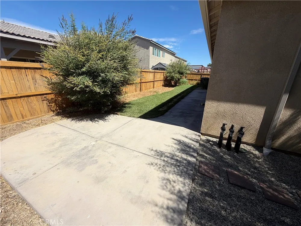 2029 Boxwood Rosamond, CA 93560