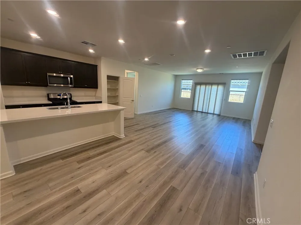 2029 Boxwood Rosamond, CA 93560