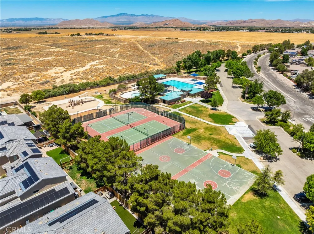 2029 Boxwood Rosamond, CA 93560