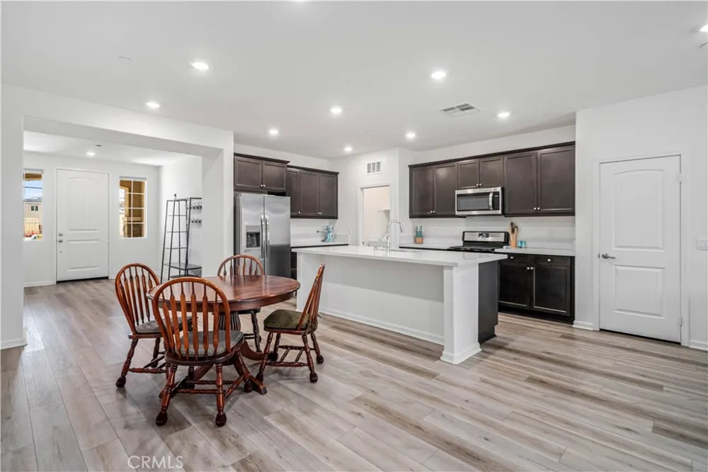 2029 Boxwood Rosamond, CA 93560