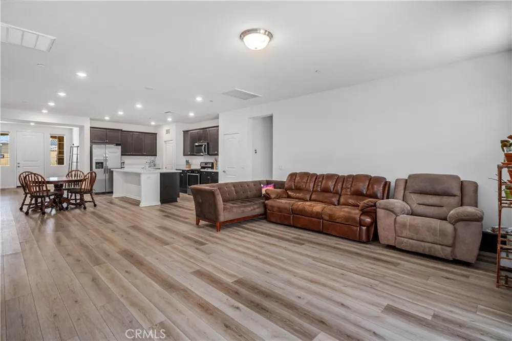 2029 Boxwood Rosamond, CA 93560