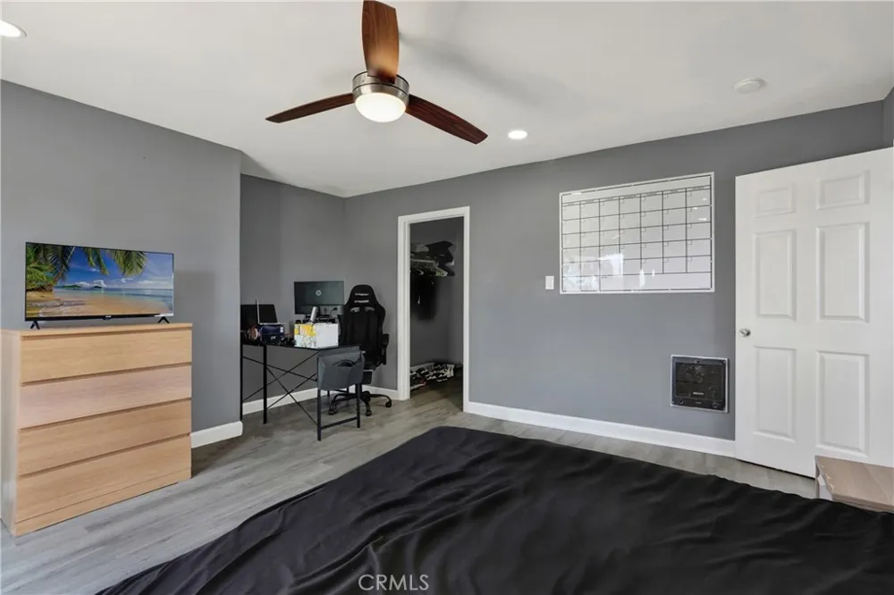334 W California Avenue Vista, CA 92083