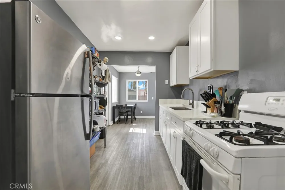 334 W California Avenue Vista, CA 92083
