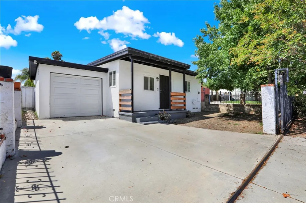 334 W California Avenue Vista, CA 92083