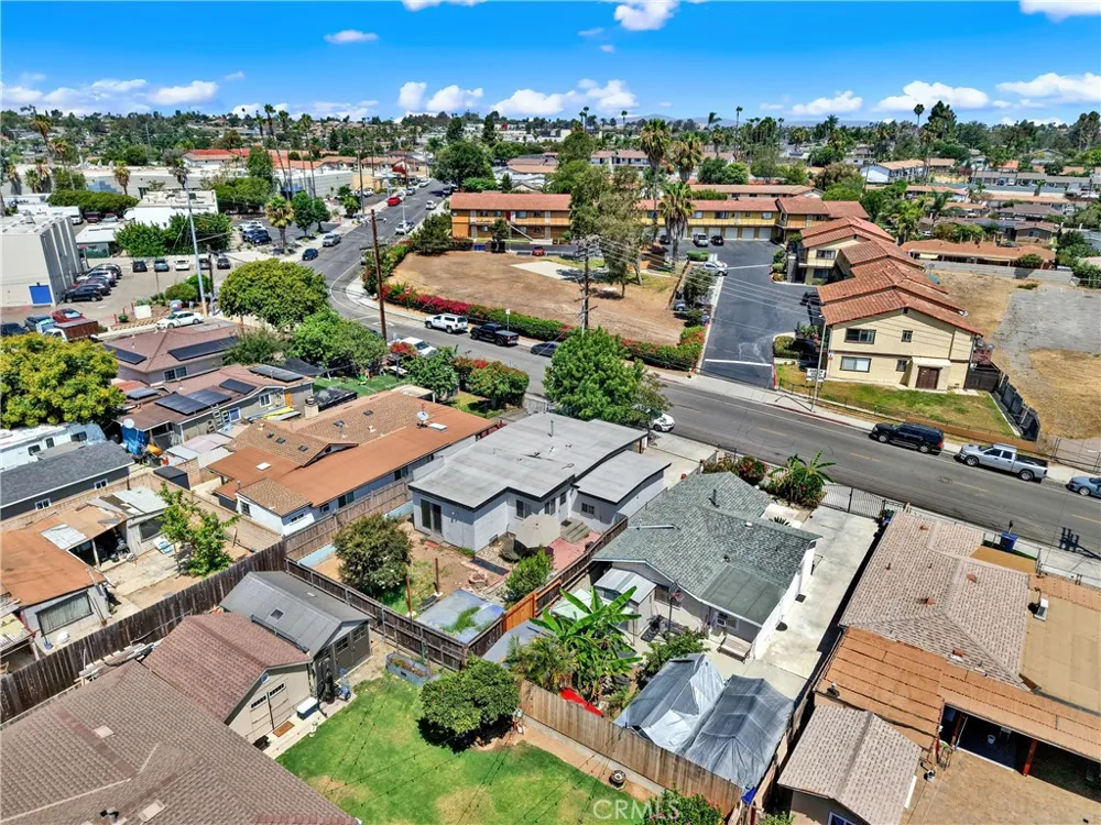 334 W California Avenue Vista, CA 92083