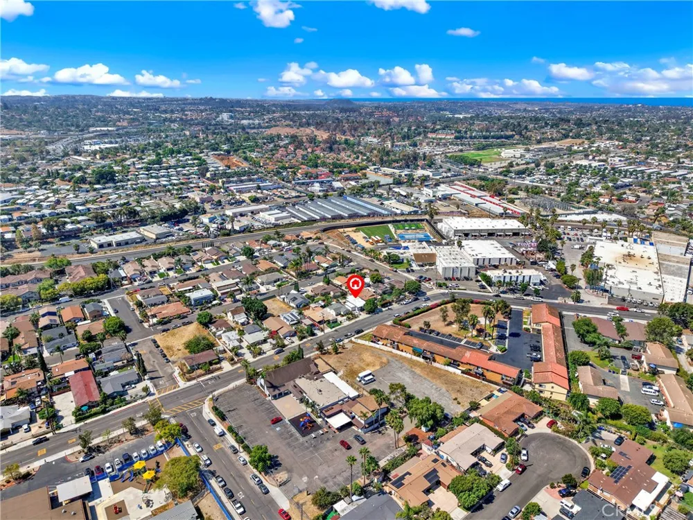 334 W California Avenue Vista, CA 92083