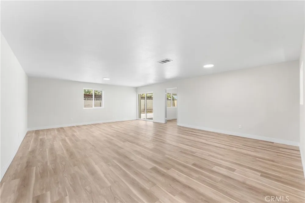 2217 W Avenue K13 Lancaster, CA 93536