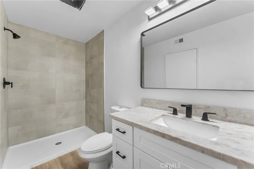 2217 W Avenue K13 Lancaster, CA 93536