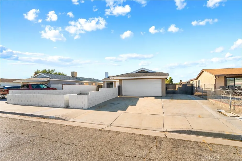 2217 W Avenue K13 Lancaster, CA 93536