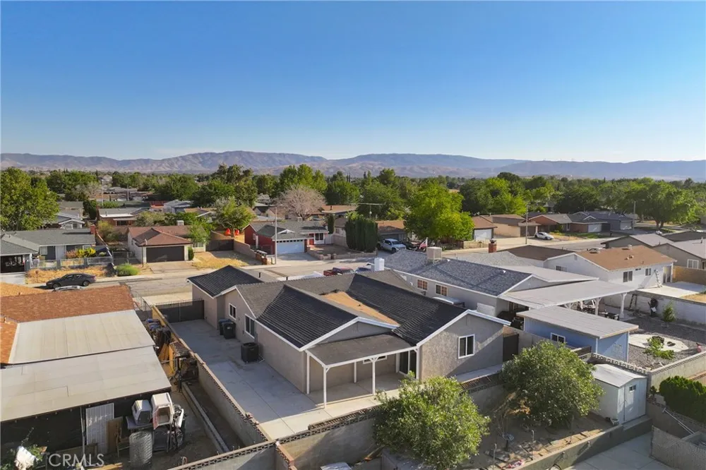 2217 W Avenue K13 Lancaster, CA 93536