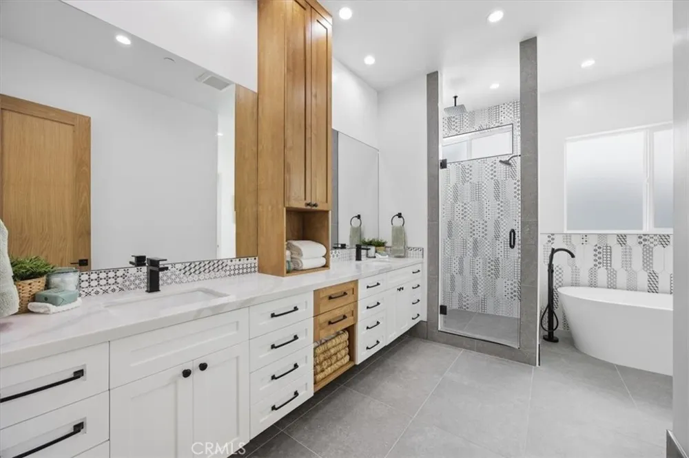 617 Irena Avenue #B Redondo Beach, CA 90277