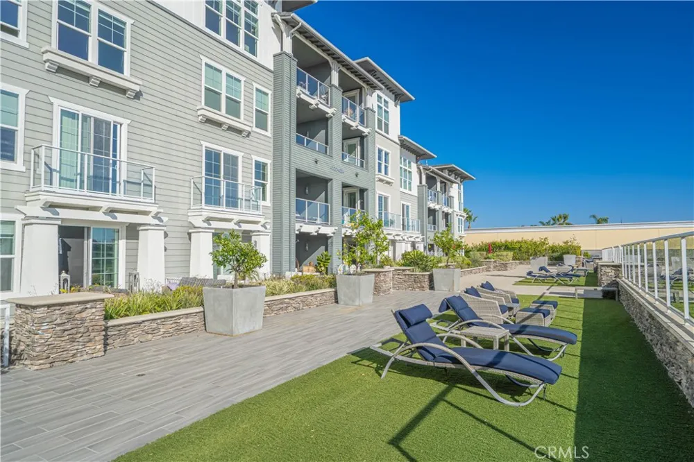 4060 Tradewinds Drive Oxnard, CA 93035