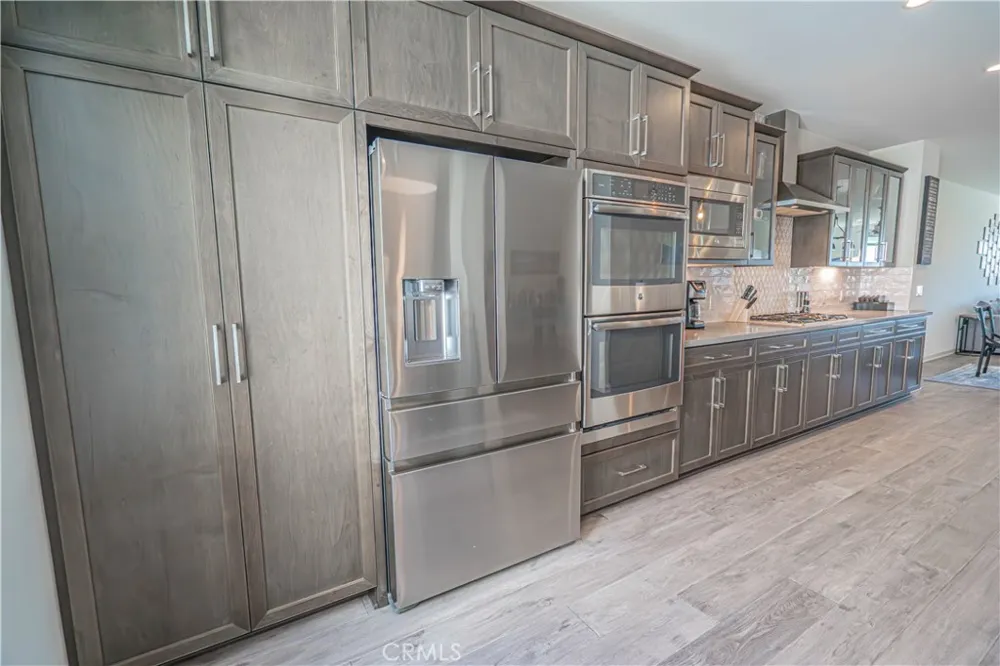 4060 Tradewinds Drive Oxnard, CA 93035