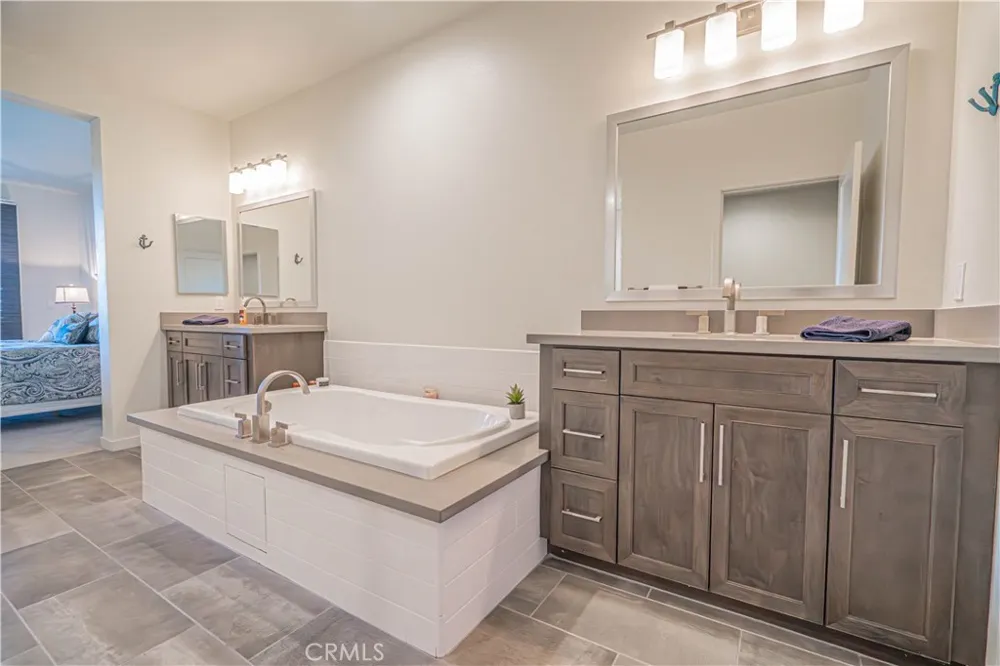 4060 Tradewinds Drive Oxnard, CA 93035