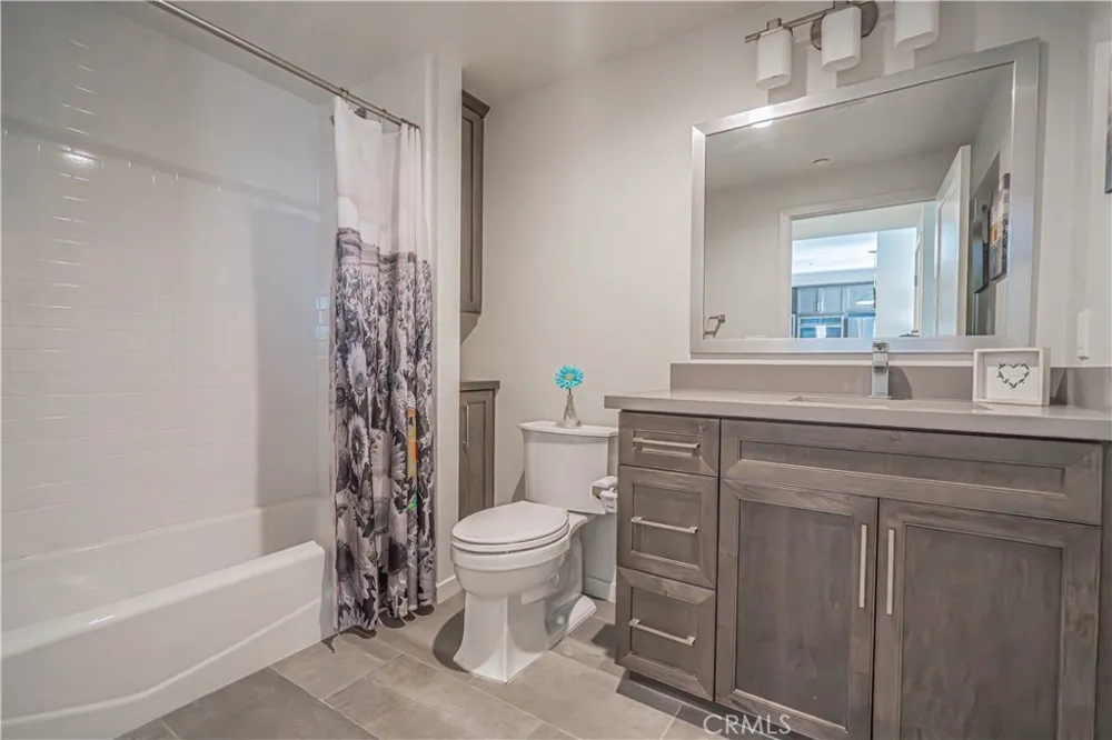 4060 Tradewinds Drive Oxnard, CA 93035