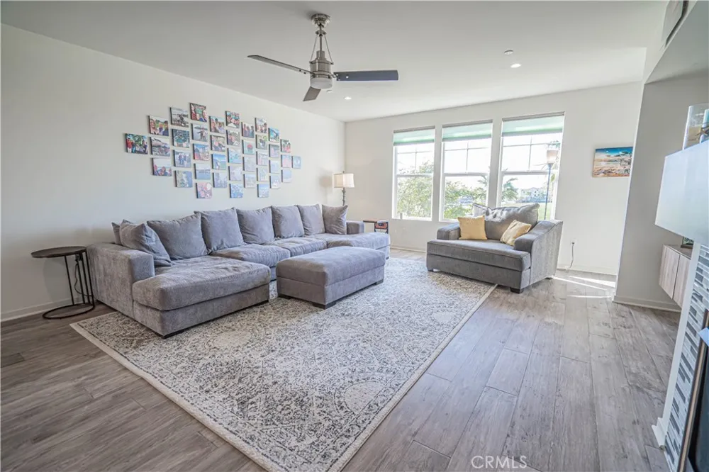 4060 Tradewinds Drive Oxnard, CA 93035