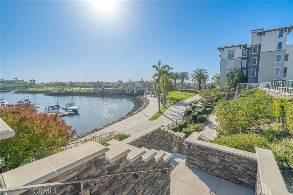 4060 Tradewinds Drive Oxnard, CA 93035