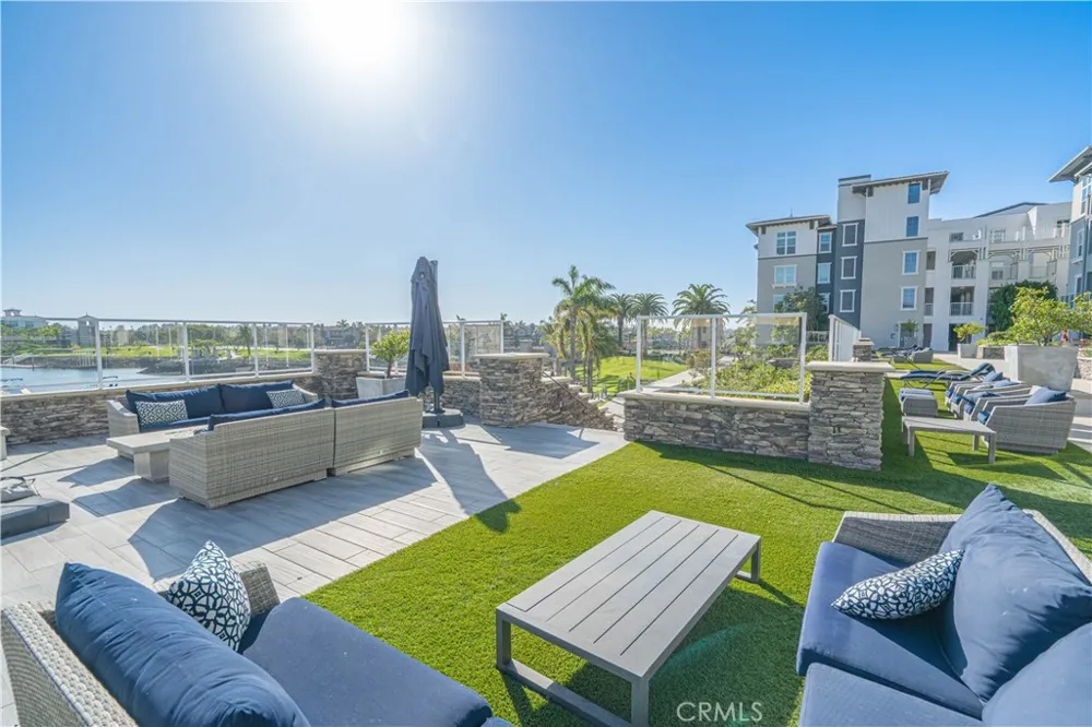 4060 Tradewinds Drive Oxnard, CA 93035