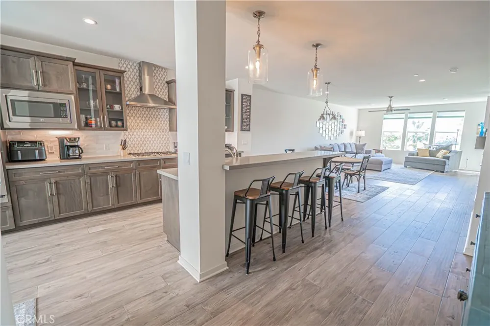 4060 Tradewinds Drive Oxnard, CA 93035