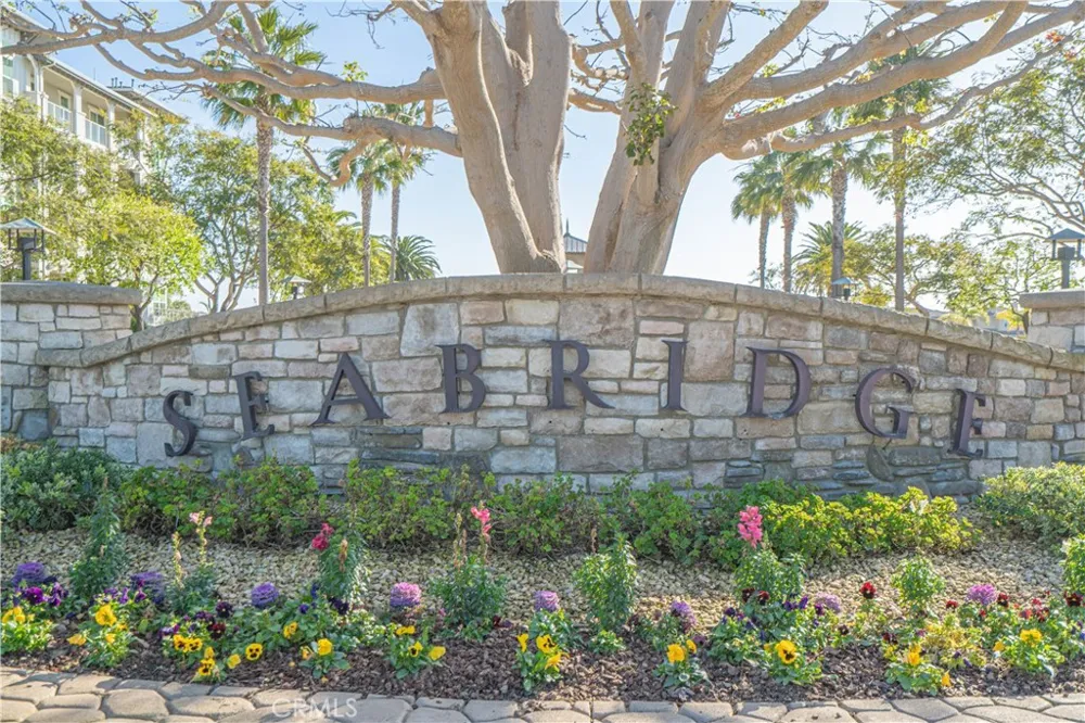 4060 Tradewinds Drive Oxnard, CA 93035