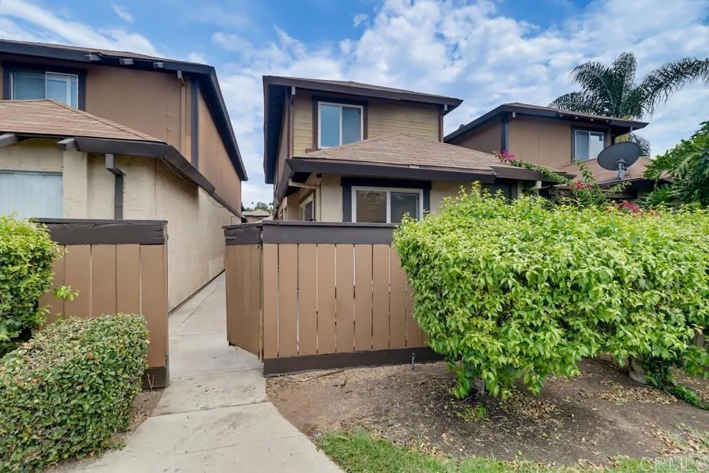 9604 Kumquat Drive Lakeside, CA 92040