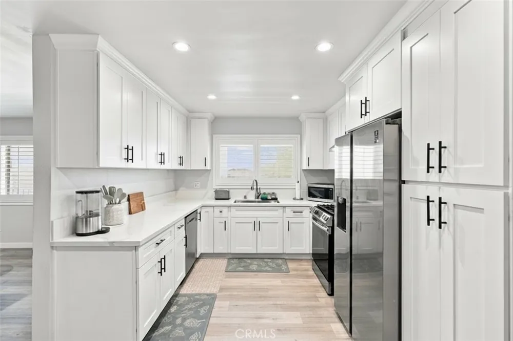 5354 Lindley Avenue #209 Encino, CA 91316