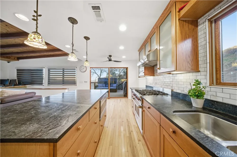 29801 Skyline Street Tehachapi, CA 93561