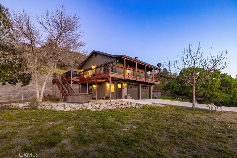 29801 Skyline Street Tehachapi, CA 93561