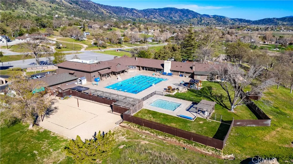 29801 Skyline Street Tehachapi, CA 93561