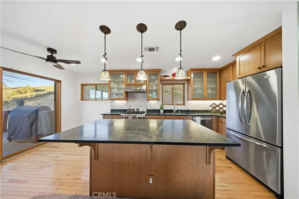 29801 Skyline Street Tehachapi, CA 93561