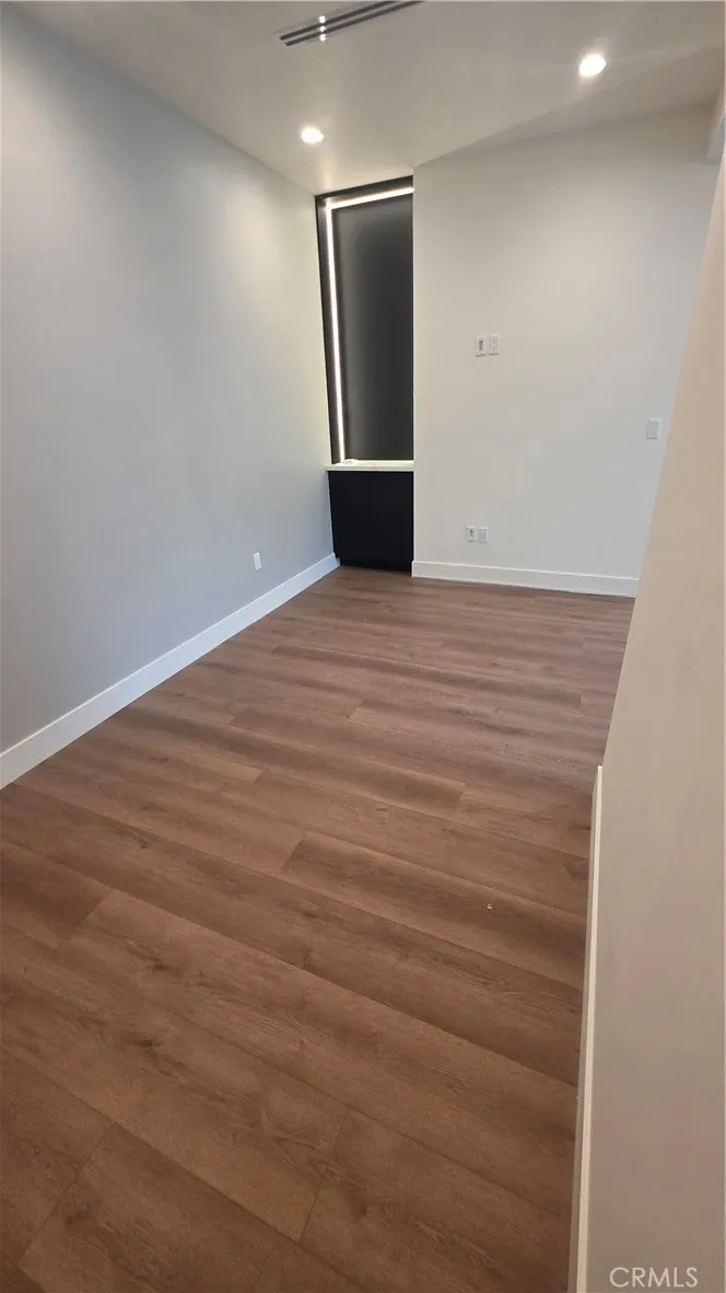 22730 Mariano Street Woodland Hills, CA 91367