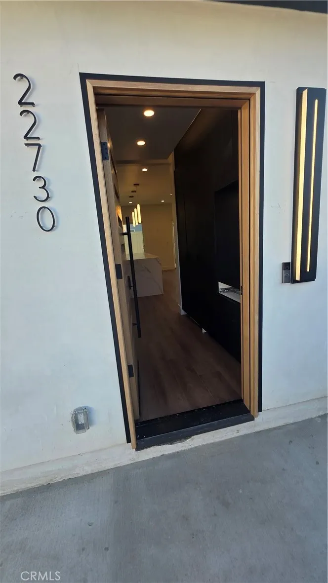 22730 Mariano Street Woodland Hills, CA 91367
