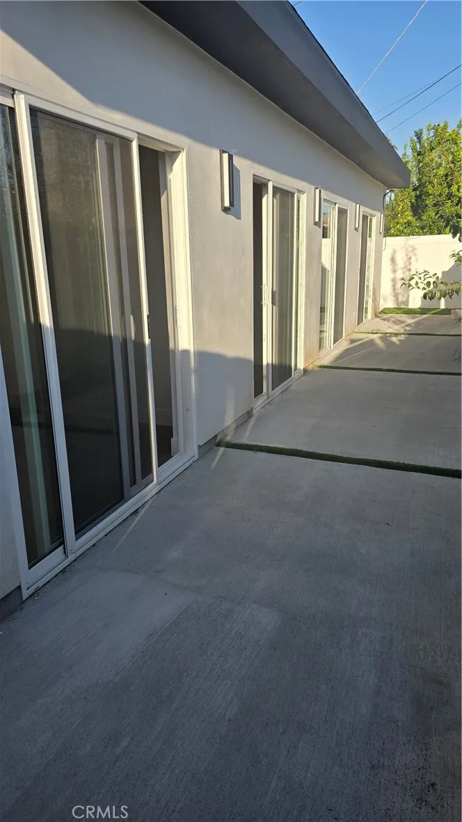 22730 Mariano Street Woodland Hills, CA 91367