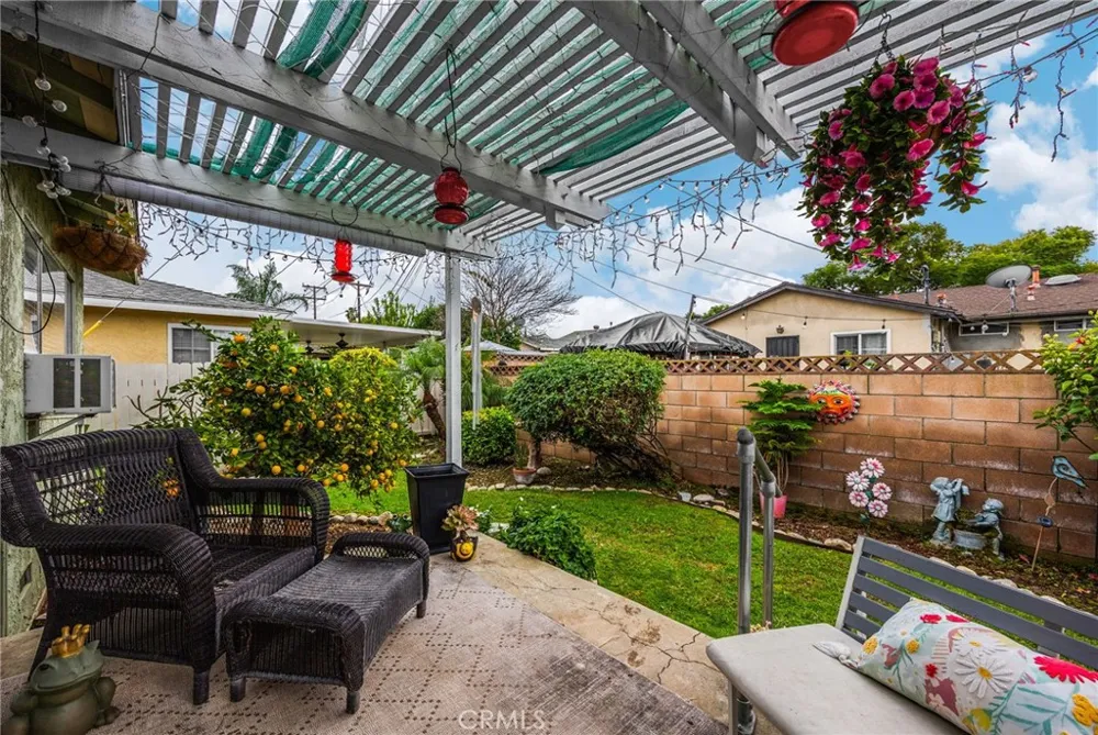12526 Chadwell Street Lakewood, CA 90715