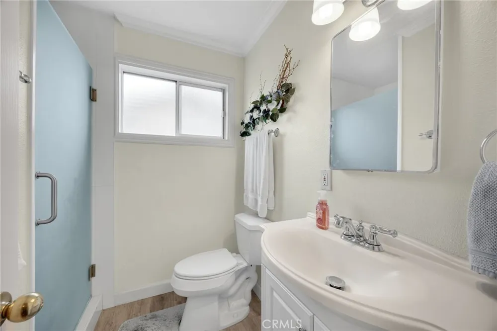 12526 Chadwell Street Lakewood, CA 90715