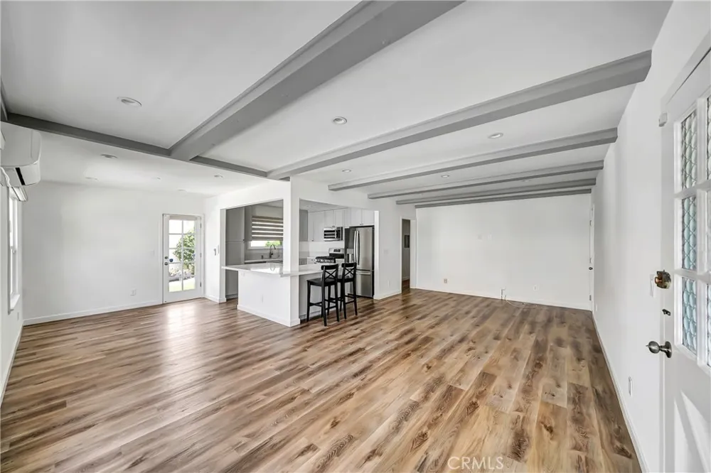 5840 Coldwater Canyon Ave #2 Valley Village, CA 91607