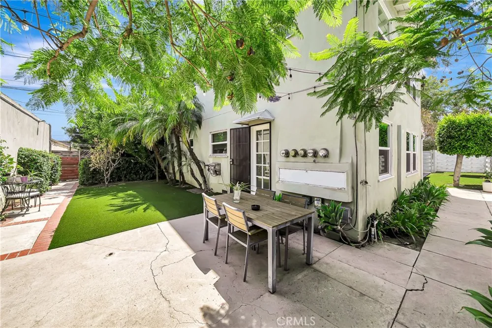 5840 Coldwater Canyon Ave #2 Valley Village, CA 91607