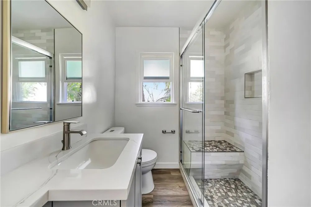 5840 Coldwater Canyon Ave #2 Valley Village, CA 91607