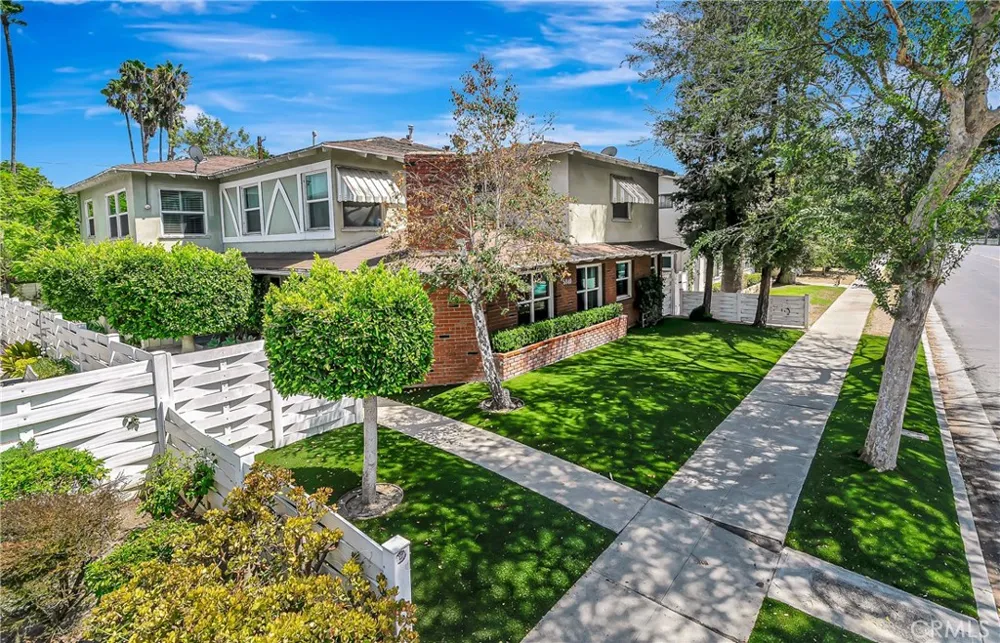 5840 Coldwater Canyon Ave #2 Valley Village, CA 91607