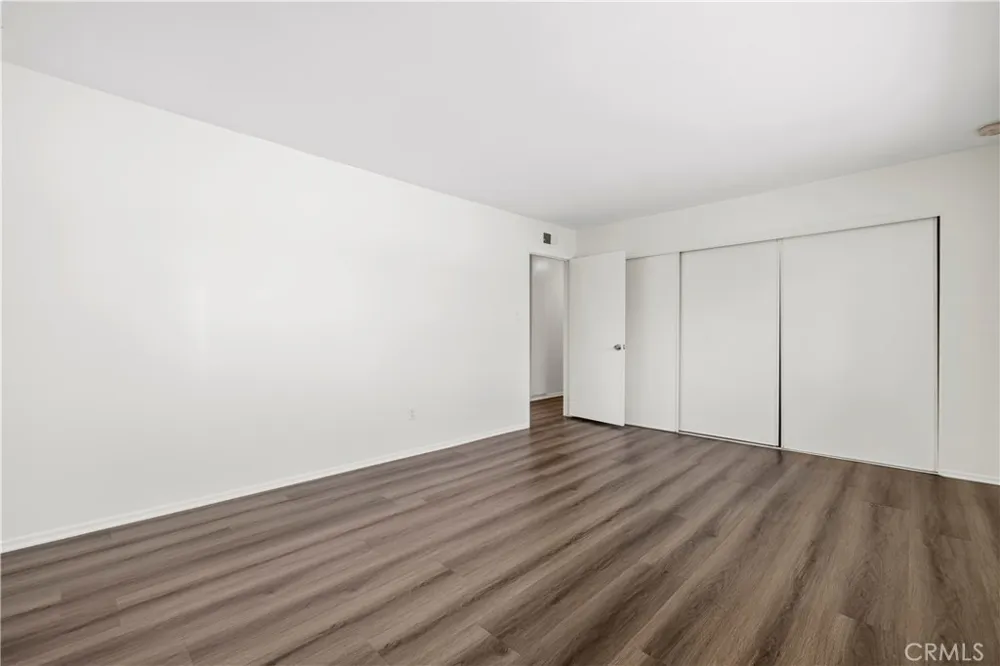 6741 Buffalo Avenue Valley Glen, CA 91401