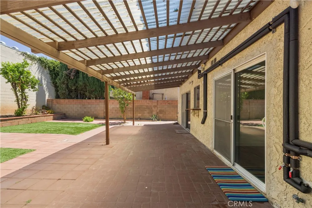 6741 Buffalo Avenue Valley Glen, CA 91401
