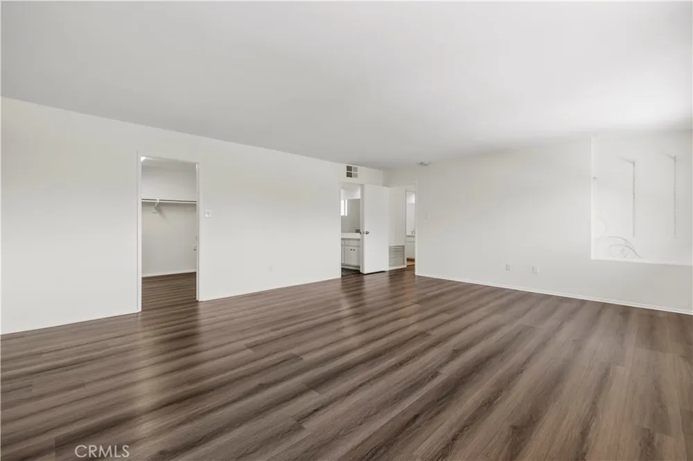 6741 Buffalo Avenue Valley Glen, CA 91401