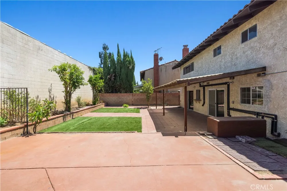 6741 Buffalo Avenue Valley Glen, CA 91401