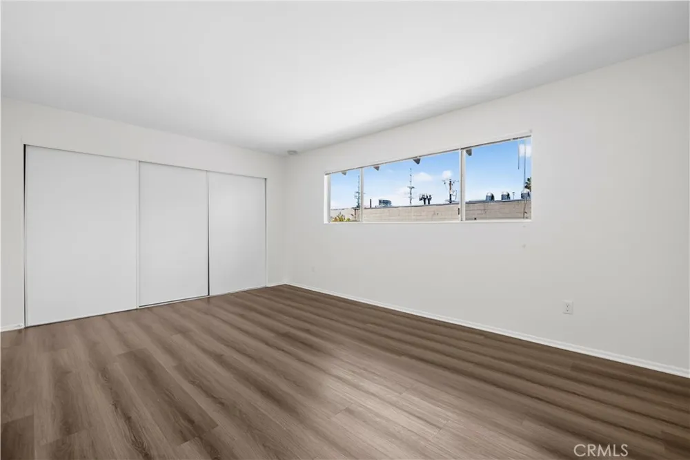 6741 Buffalo Avenue Valley Glen, CA 91401