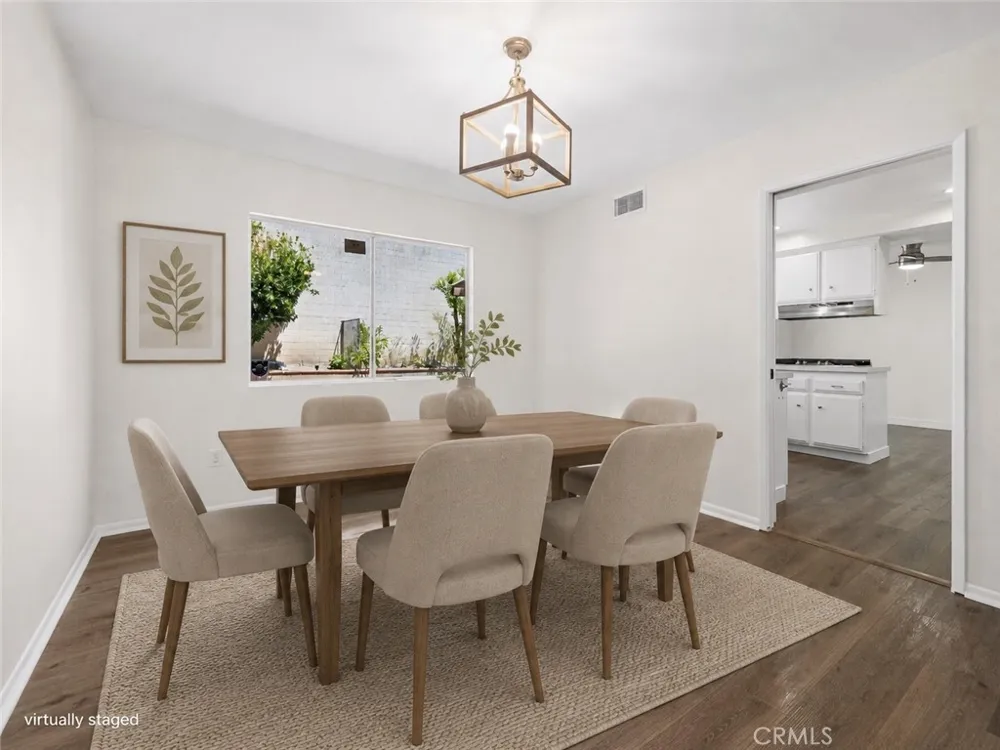 6741 Buffalo Avenue Valley Glen, CA 91401