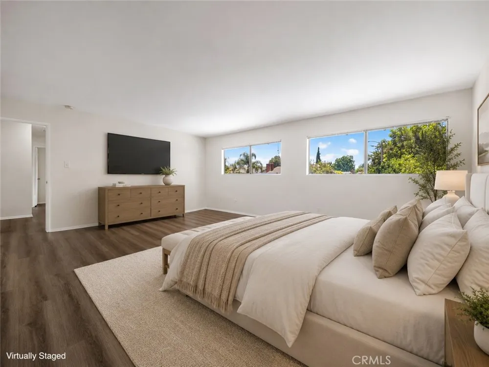 6741 Buffalo Avenue Valley Glen, CA 91401