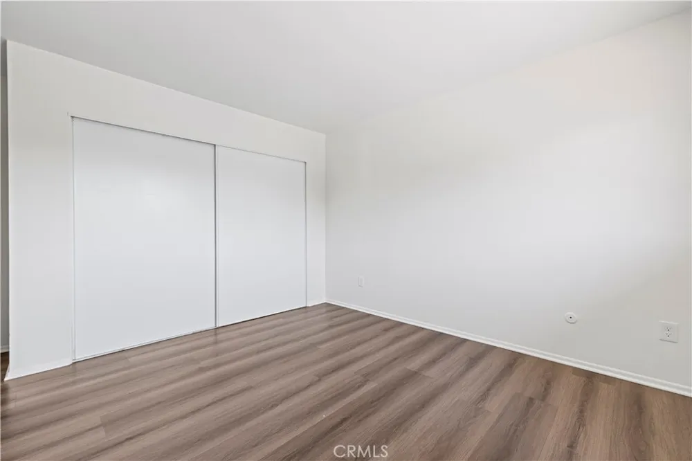 6741 Buffalo Avenue Valley Glen, CA 91401