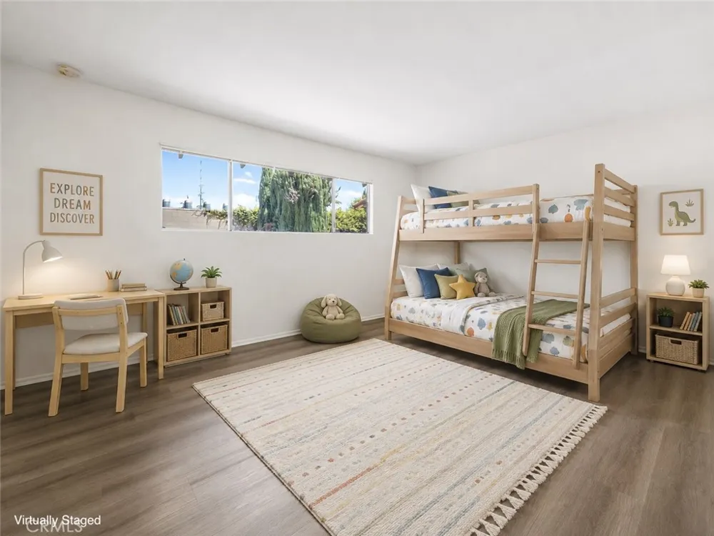 6741 Buffalo Avenue Valley Glen, CA 91401