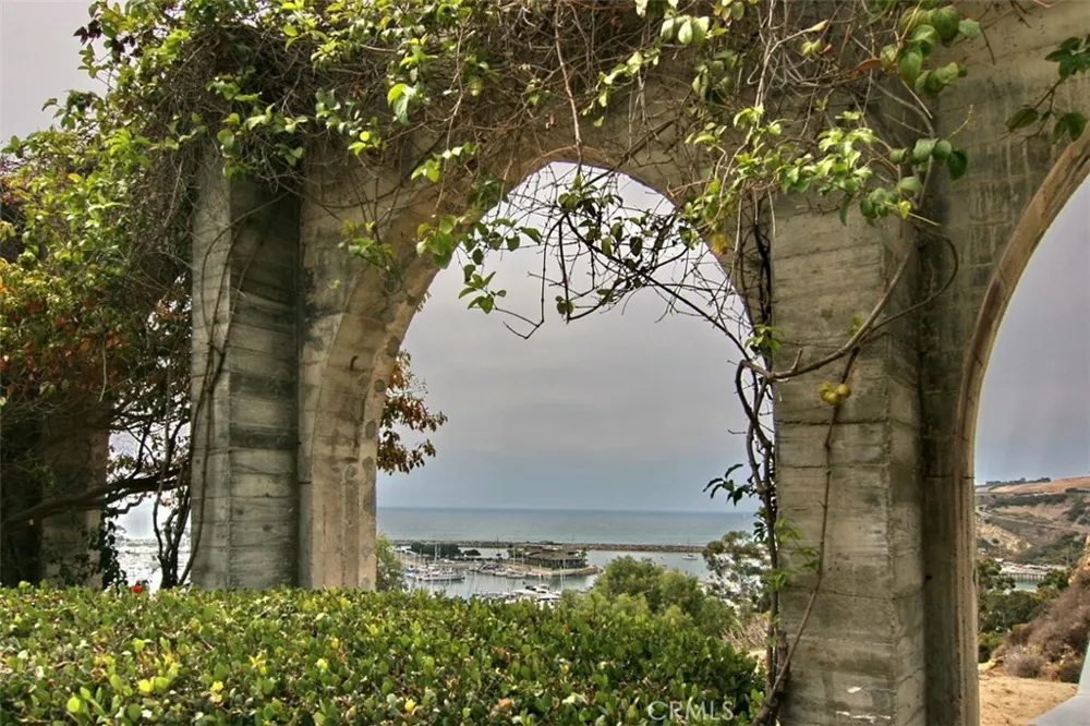 33722 Bridgehampton Drive Dana Point, CA 92629