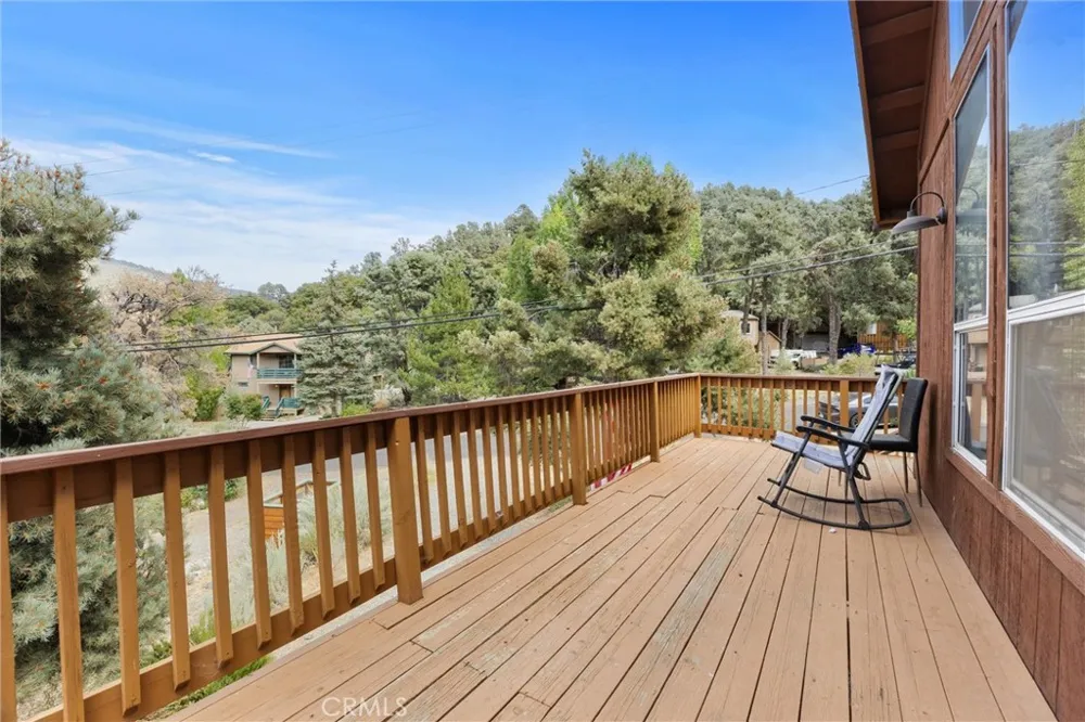 2513 Glacier Drive Frazier Park, CA 93225